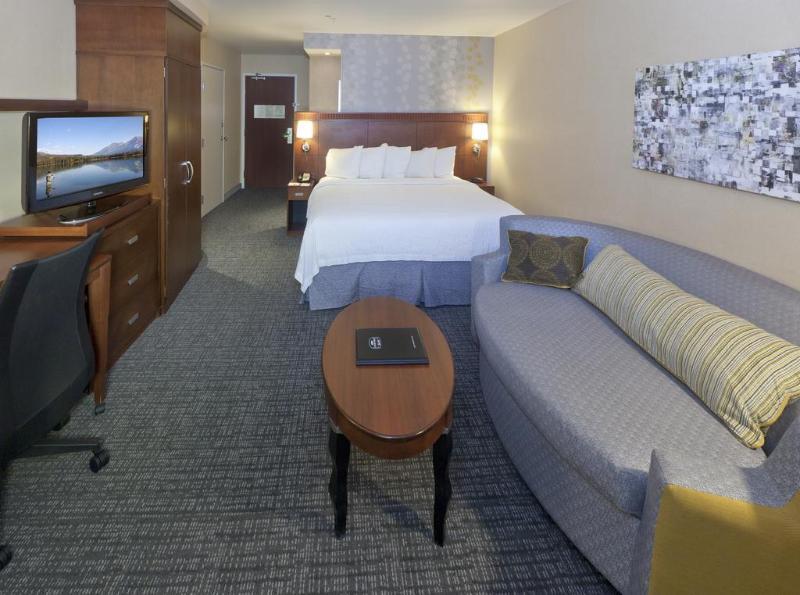 Courtyard By Marriott Ontario Rancho Cucamonga Hotel Exterior foto